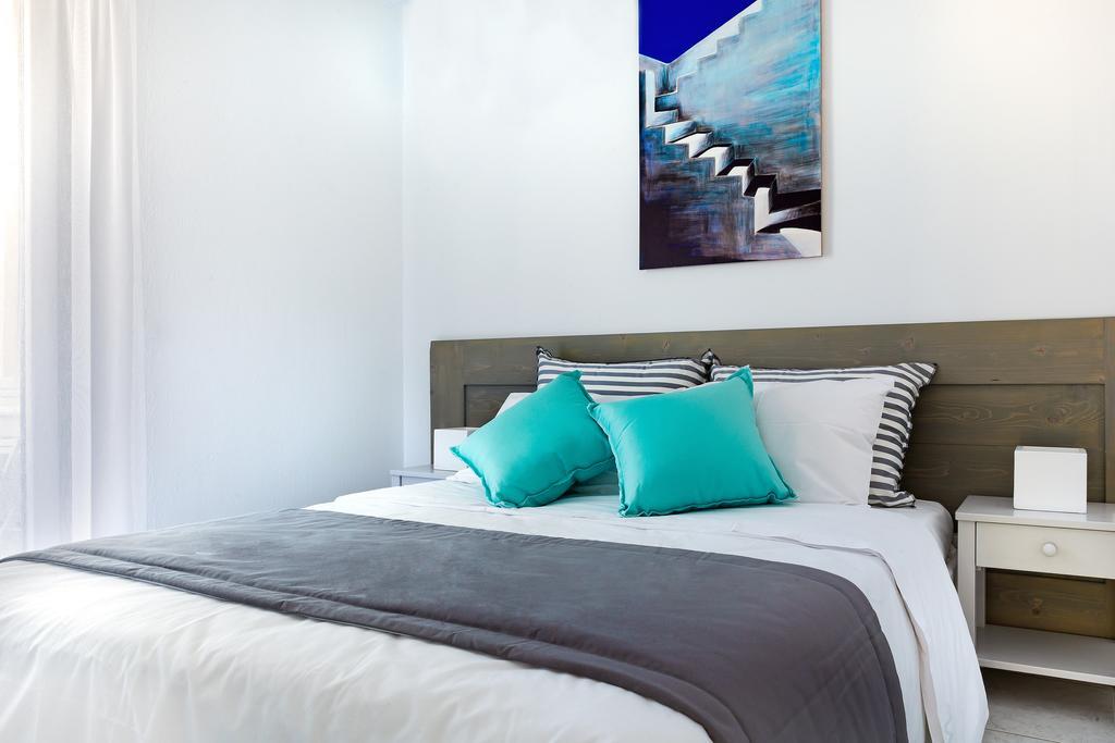 Bay Bees Sea View Suites & Homes Platys Gialos  Rum bild